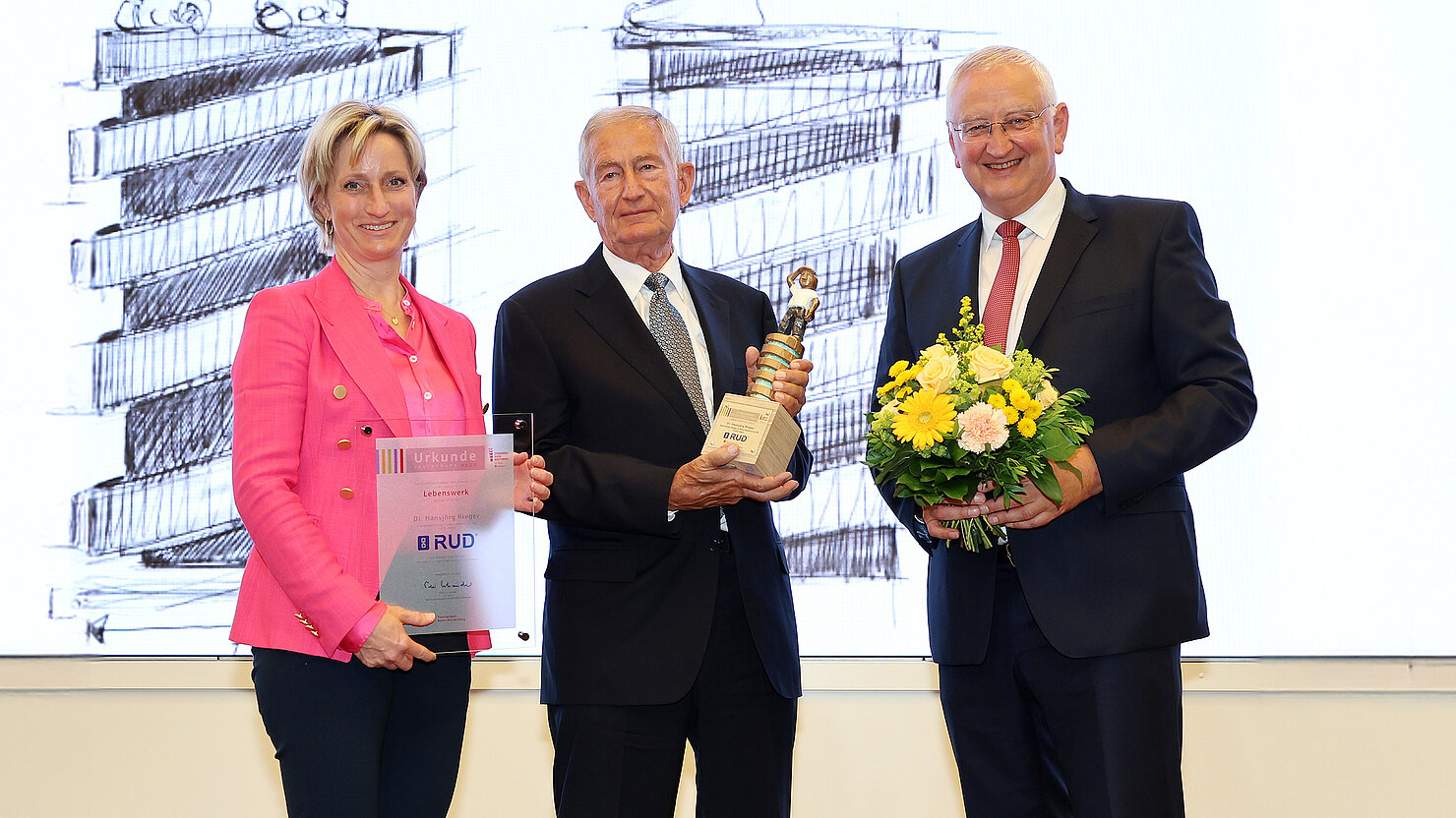 RUD Senior Chef Dr. Hansjörg Rieger für sein Lebenswerk geehrt.
